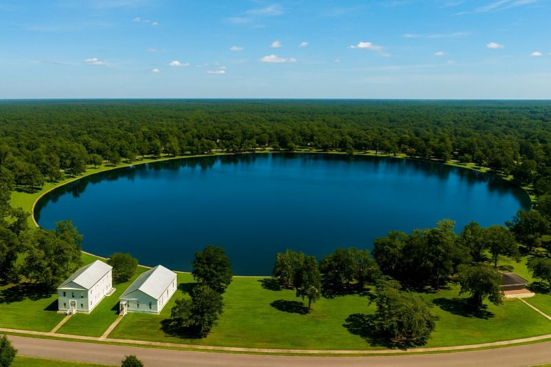 Best Shower Installation pros in Defuniak Springs, FL